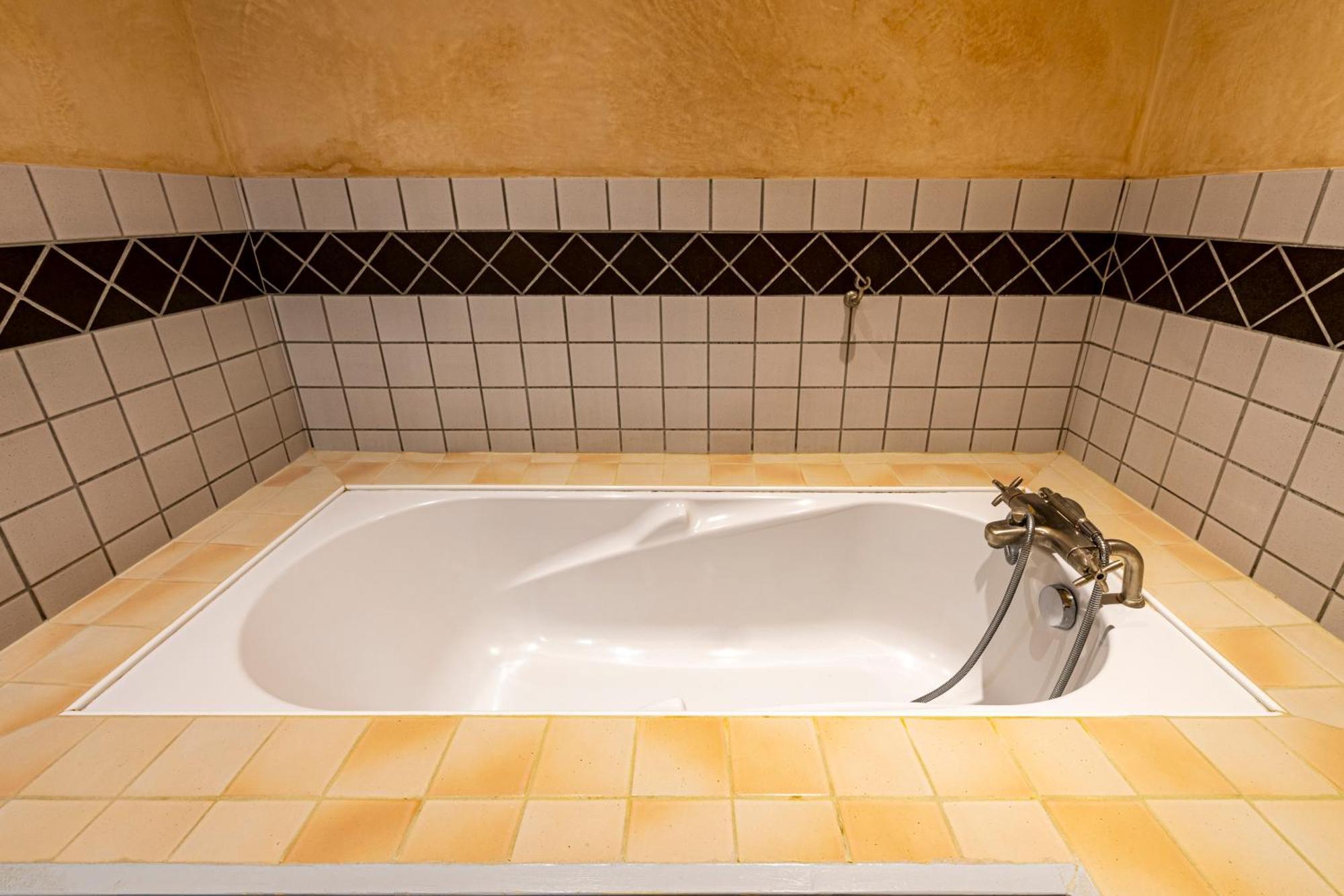 Hotel De La Beursaudiere Nitry ภายนอก รูปภาพ