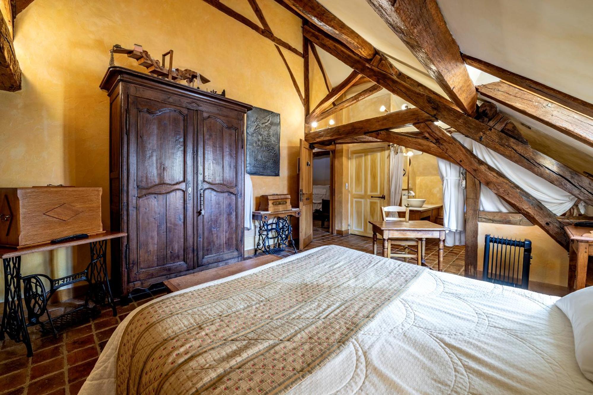 Hotel De La Beursaudiere Nitry ภายนอก รูปภาพ