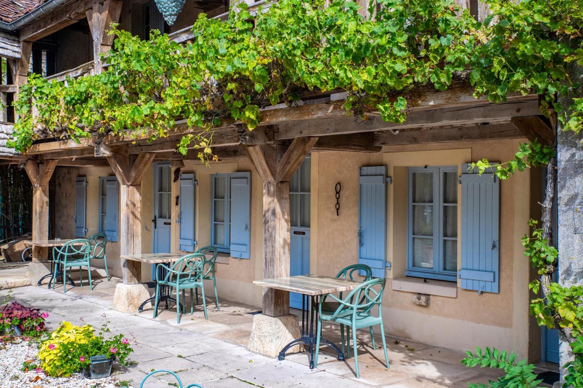 Hotel De La Beursaudiere Nitry ภายนอก รูปภาพ