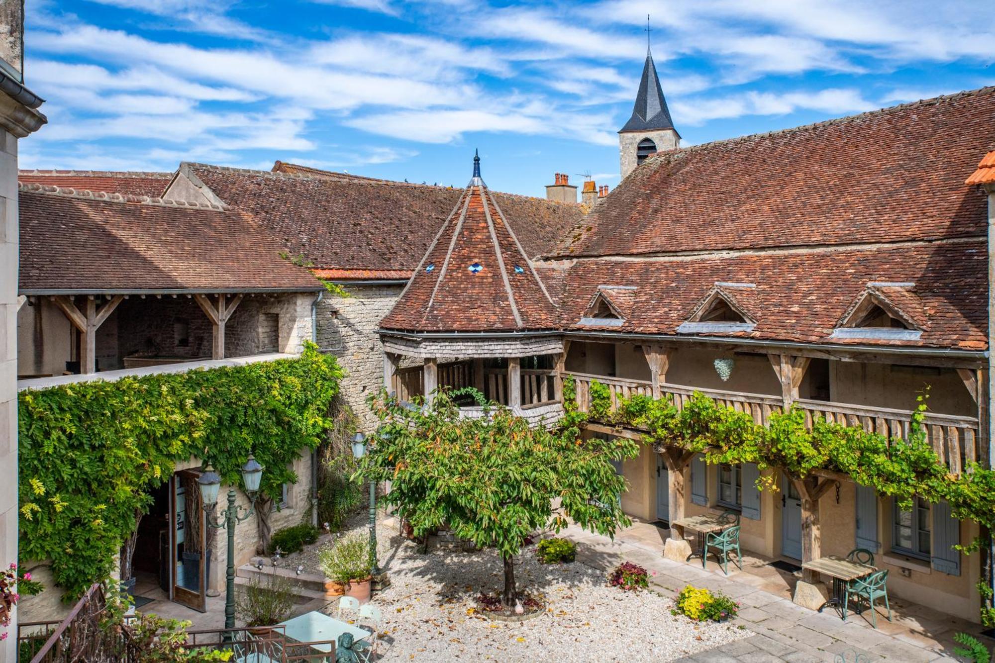 Hotel De La Beursaudiere Nitry ภายนอก รูปภาพ