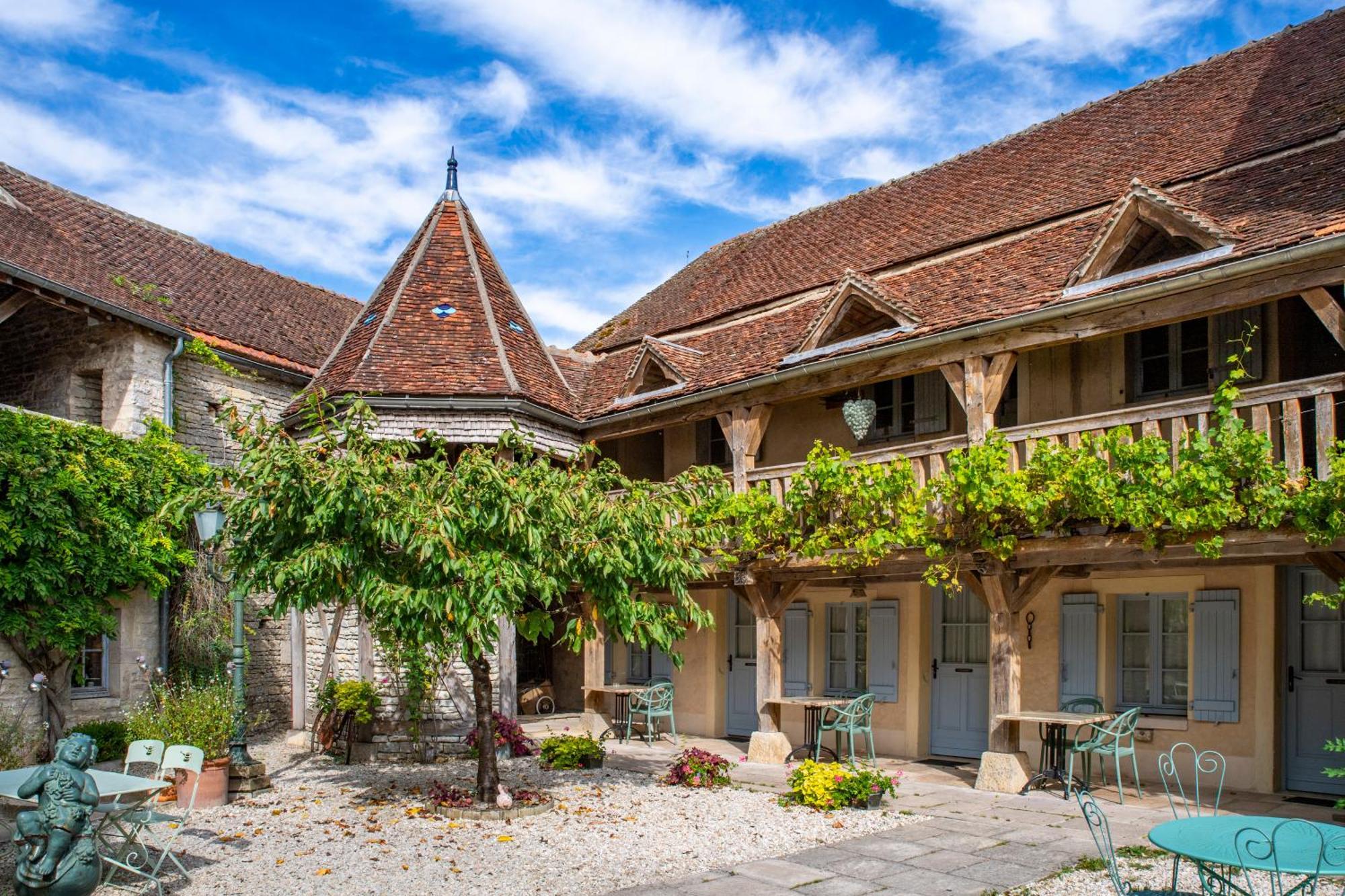 Hotel De La Beursaudiere Nitry ภายนอก รูปภาพ