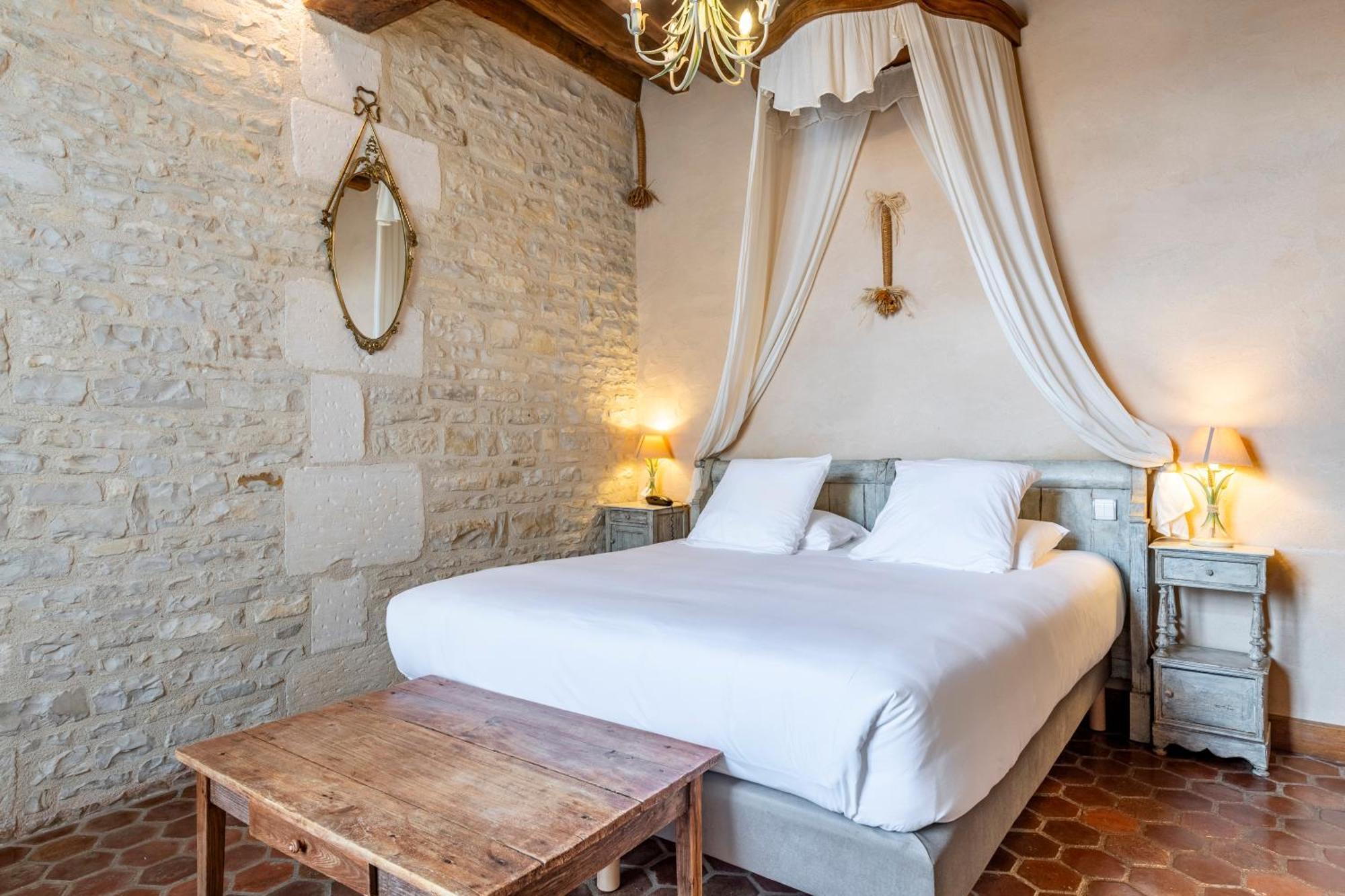 Hotel De La Beursaudiere Nitry ภายนอก รูปภาพ