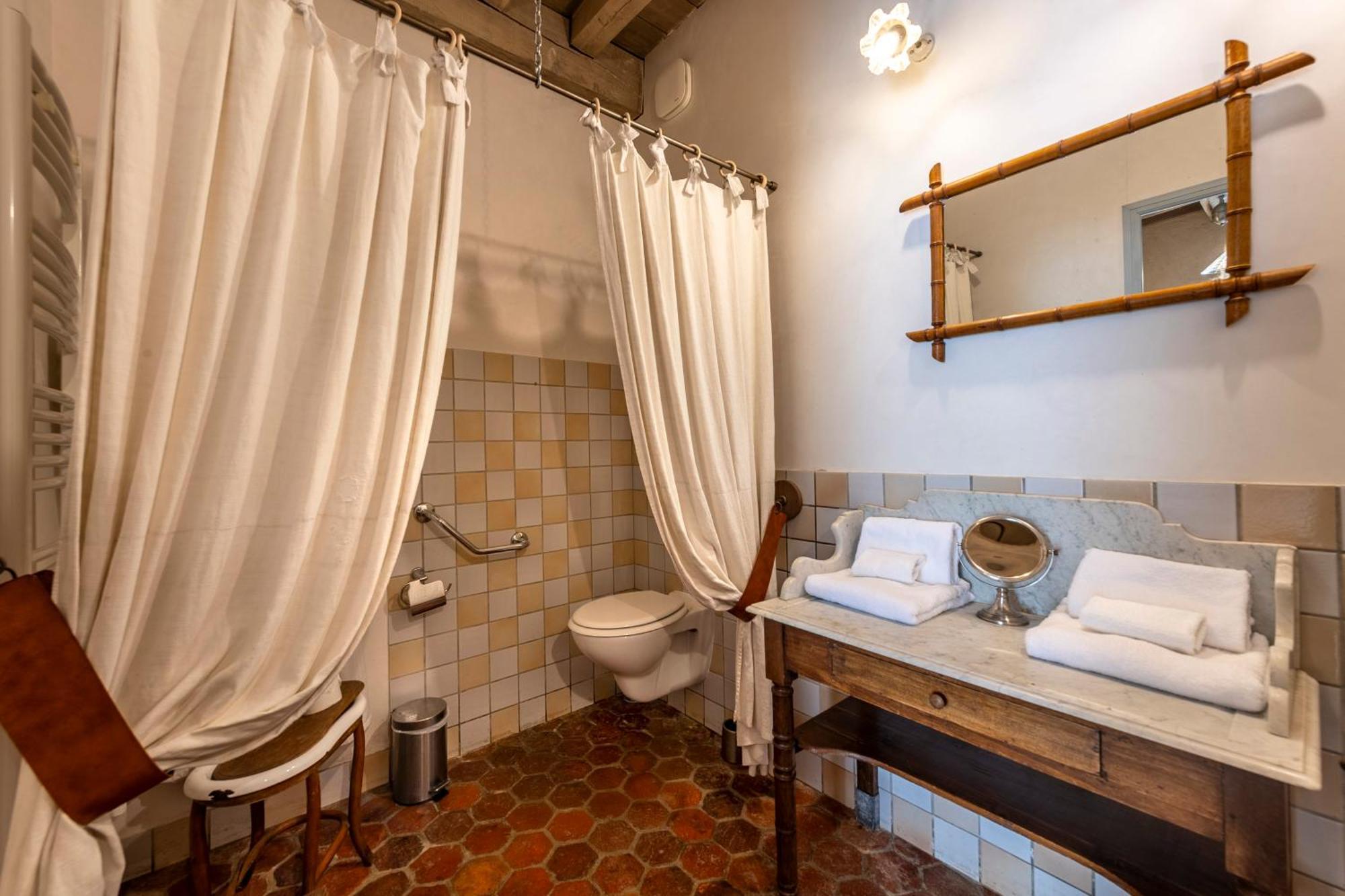 Hotel De La Beursaudiere Nitry ภายนอก รูปภาพ